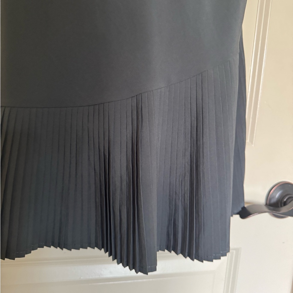 SPANX “yes, let’s pleats” GREEN Sleeveless dress - Picture 7 of 9